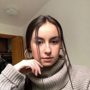 Meet your Posher, Lizzie